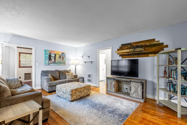 106 S Germantown Road, Chattanooga, TN 37411