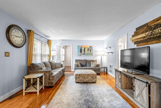 106 S Germantown Road, Chattanooga, TN 37411