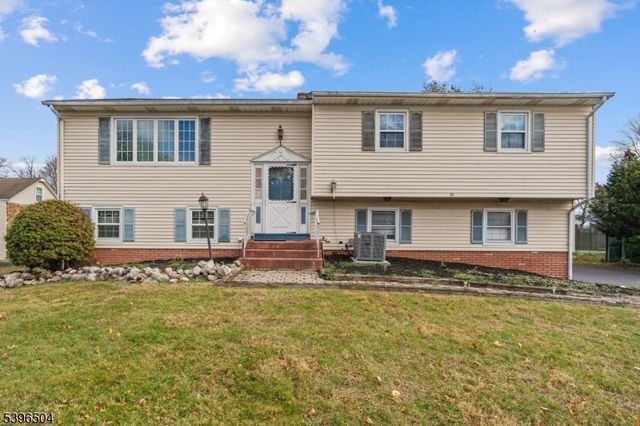 10 Red Oak Way, Bridgewater Twp., NJ 08807