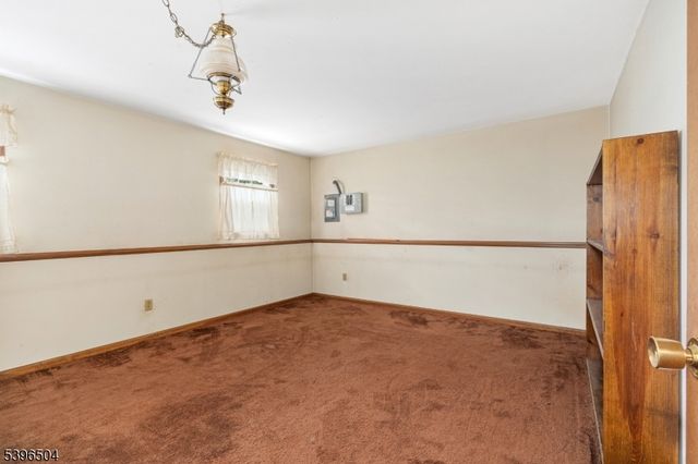 10 Red Oak Way, Bridgewater Twp., NJ 08807