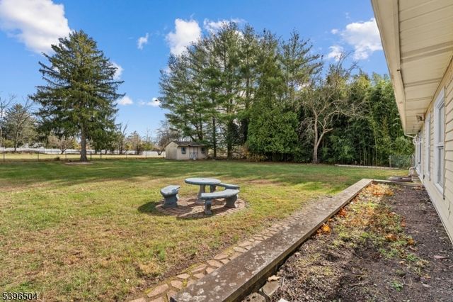 10 Red Oak Way, Bridgewater Twp., NJ 08807