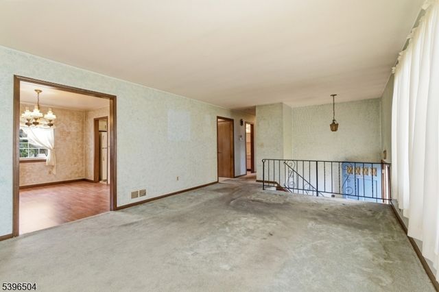 10 Red Oak Way, Bridgewater Twp., NJ 08807