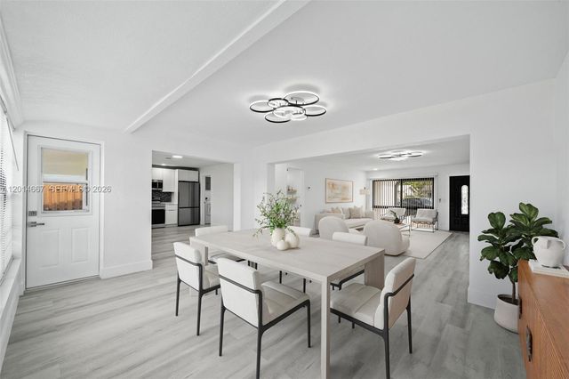 10171 NW 24th St, Sunrise, FL 33322