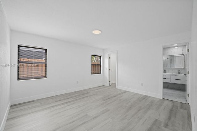 10171 NW 24th St, Sunrise, FL 33322