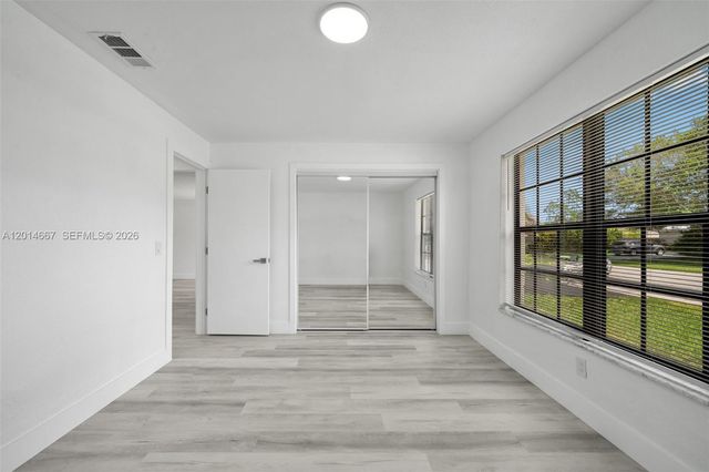 10171 NW 24th St, Sunrise, FL 33322