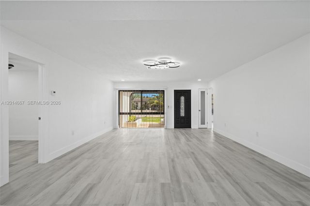 10171 NW 24th St, Sunrise, FL 33322