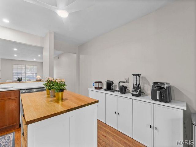 5459 Kenrick Parke Drive, St Louis, MO 63119