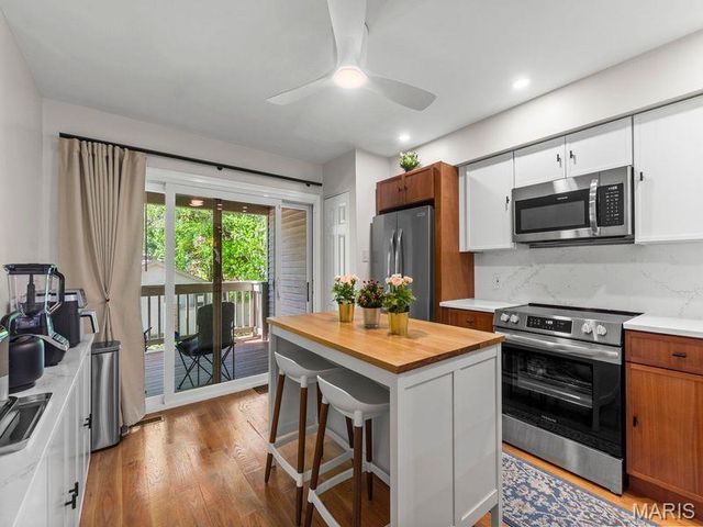 5459 Kenrick Parke Drive, St Louis, MO 63119