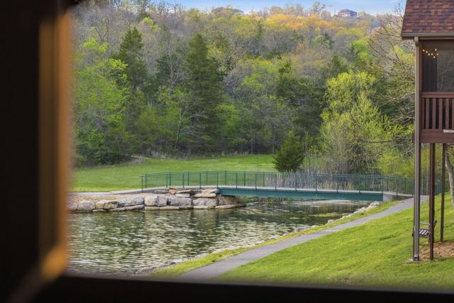 75 Pool Side Way, Branson West, MO 65737