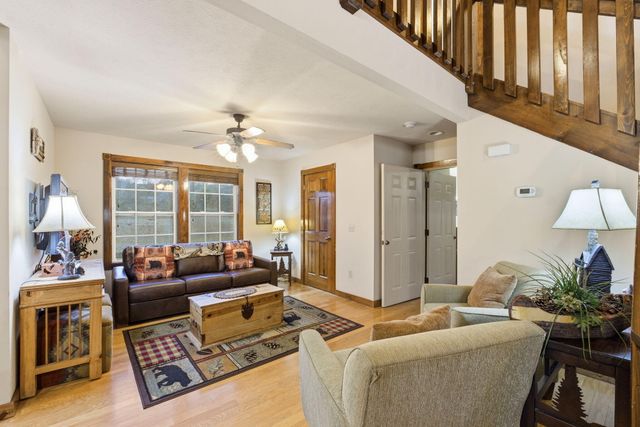 75 Pool Side Way, Branson West, MO 65737