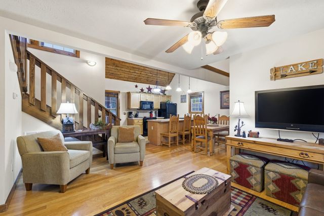 75 Pool Side Way, Branson West, MO 65737