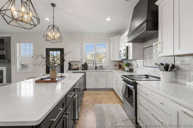 18 Oak Forest Drive, Sanford, NC 27332