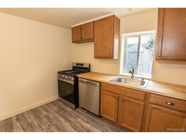 9995 W Wesley Ave, Lakewood, CO 80227