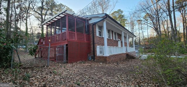 2349 Valley Way, Snellville, GA 30078