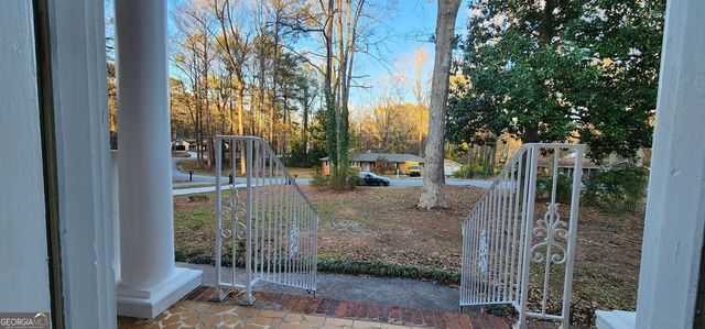 2349 Valley Way, Snellville, GA 30078
