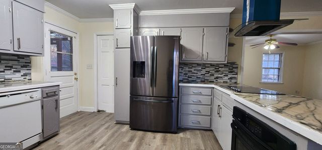 2349 Valley Way, Snellville, GA 30078