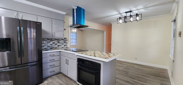 2349 Valley Way, Snellville, GA 30078