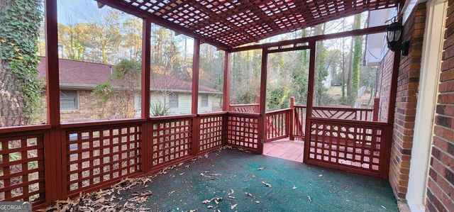 2349 Valley Way, Snellville, GA 30078