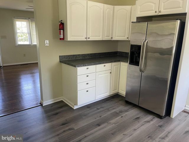 1812 SNYDER RD, Warsaw, VA 22572