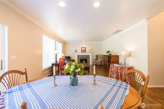 24412 214th Avenue SE, Maple Valley, WA 98038
