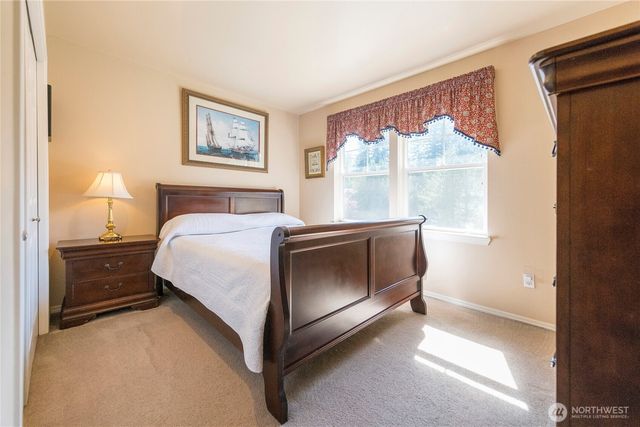 24412 214th Avenue SE, Maple Valley, WA 98038