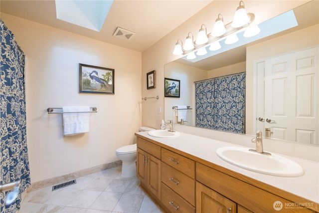 24412 214th Avenue SE, Maple Valley, WA 98038