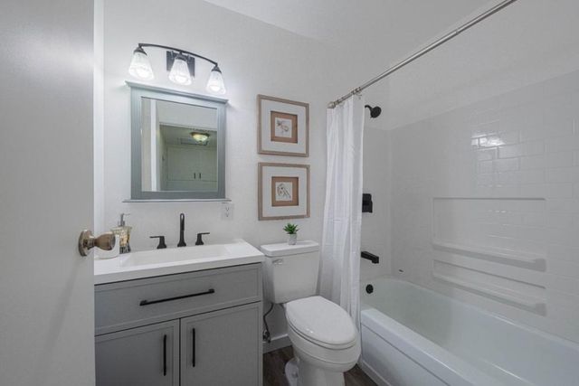 572 Inca Way, Salinas, CA 93906