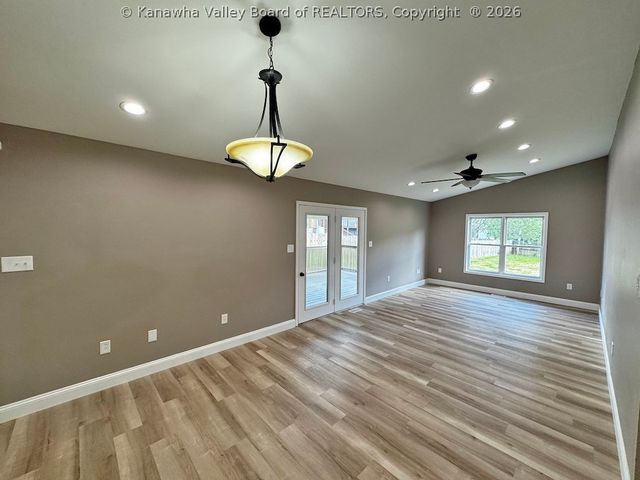 34 Pinewood Circle, St Albans, WV 25177