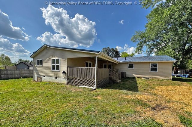34 Pinewood Circle, St Albans, WV 25177