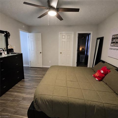 2708 Grimsley Street, Greensboro, NC 27403