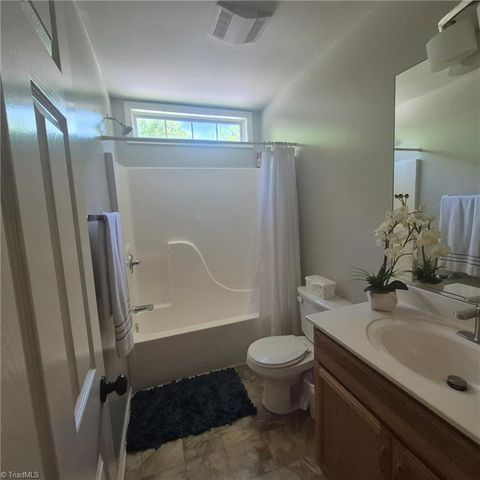 2708 Grimsley Street, Greensboro, NC 27403