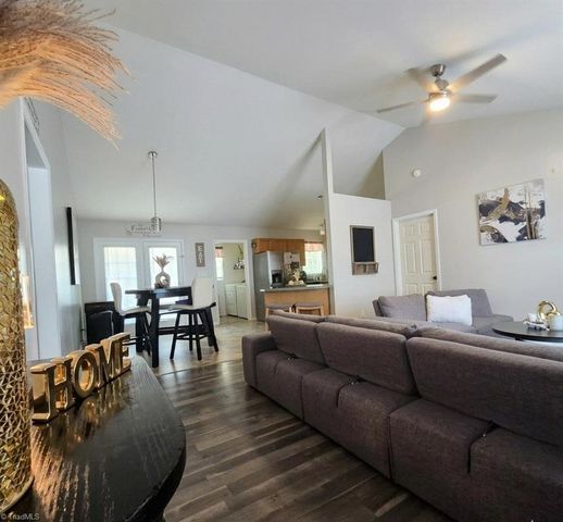 2708 Grimsley Street, Greensboro, NC 27403