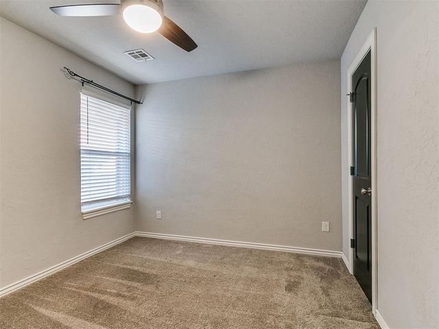 1100 Lindsey Lane, Moore, OK 73160