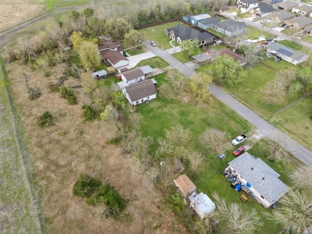 810 Robinson Road, La Porte, TX 77571