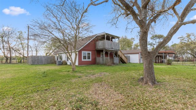 810 Robinson Road, La Porte, TX 77571