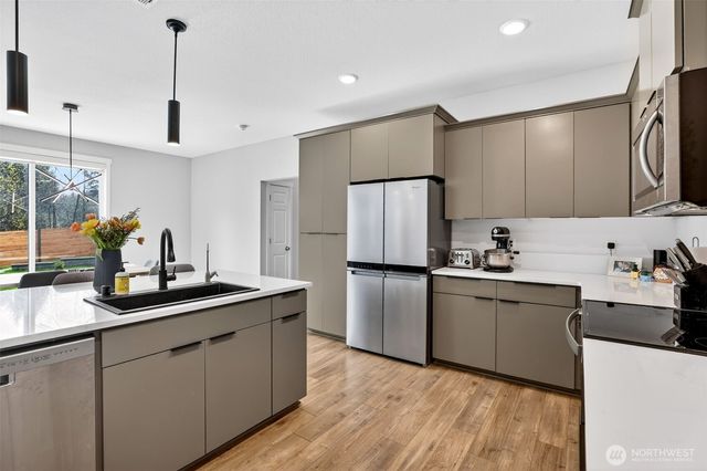 717 NE 382nd Street, La Center, WA 98629