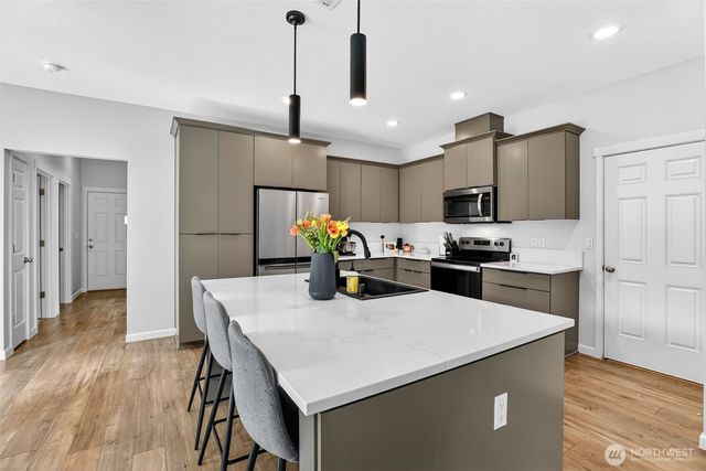 717 NE 382nd Street, La Center, WA 98629