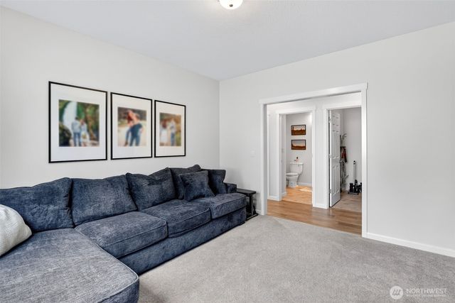 717 NE 382nd Street, La Center, WA 98629