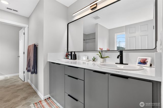 717 NE 382nd Street, La Center, WA 98629