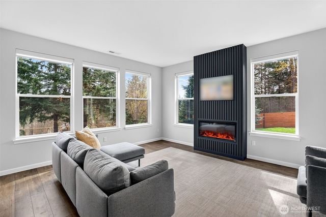 717 NE 382nd Street, La Center, WA 98629