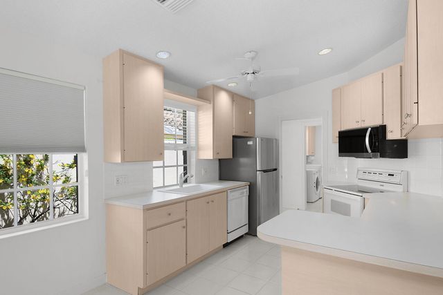 7767 SE Spicewood Circle, Hobe Sound, FL 33455