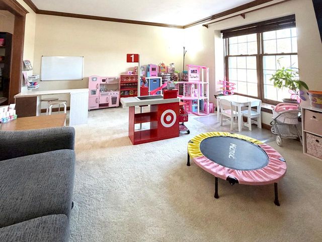 3262 Calais COURT, Allouez, WI 54301