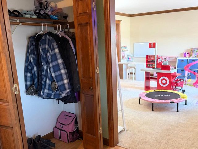 3262 Calais COURT, Allouez, WI 54301