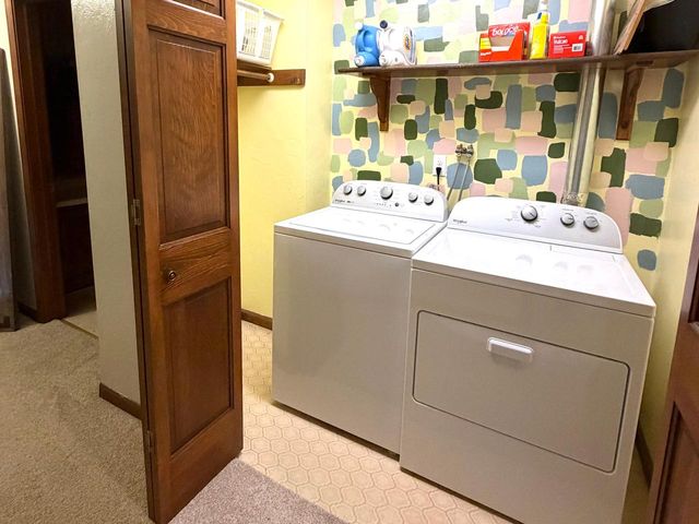 3262 Calais COURT, Allouez, WI 54301