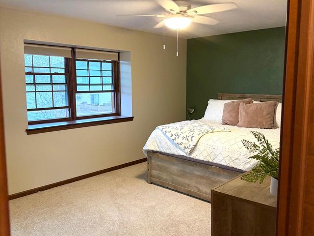 3262 Calais COURT, Allouez, WI 54301