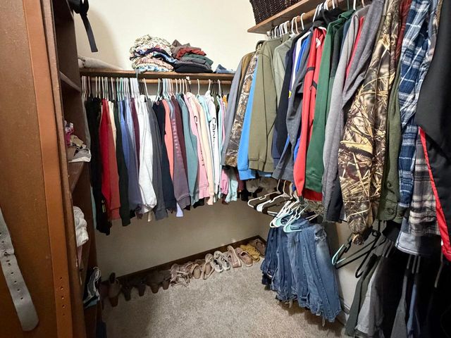 3262 Calais COURT, Allouez, WI 54301