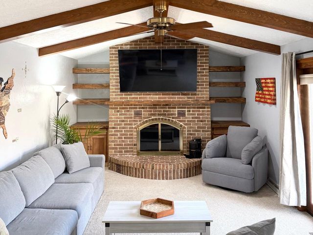 3262 Calais COURT, Allouez, WI 54301