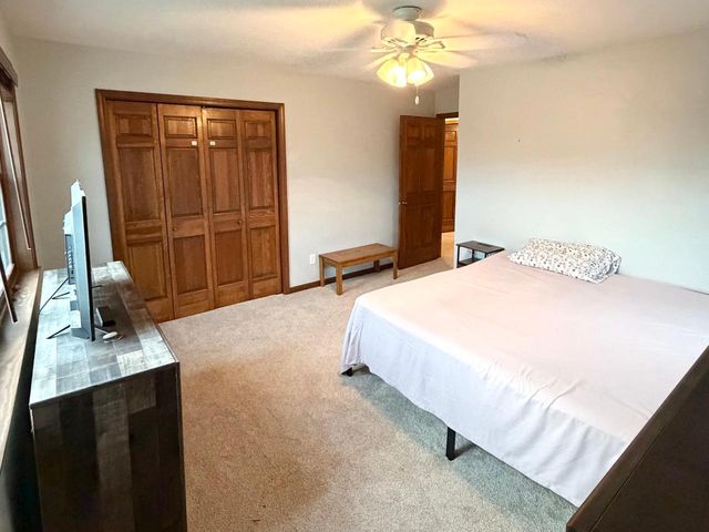 3262 Calais COURT, Allouez, WI 54301