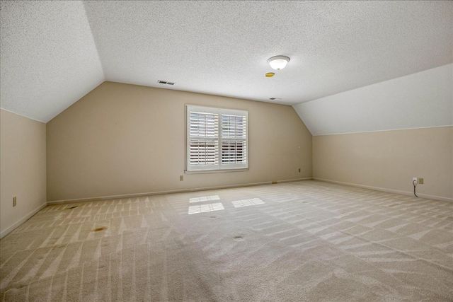 1386 STABLE RUN DR, Cordova, TN 38016