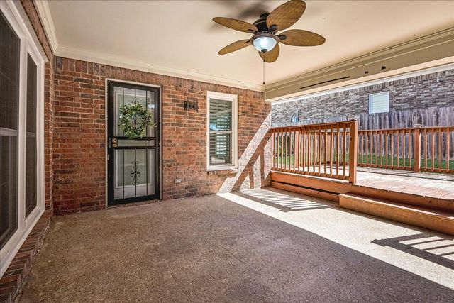 1386 STABLE RUN DR, Cordova, TN 38016